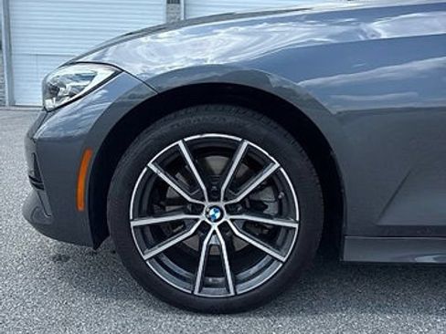 Used 2020 BMW 330i xDrive Sedan w/ Premium Package AWD/4WD image 4