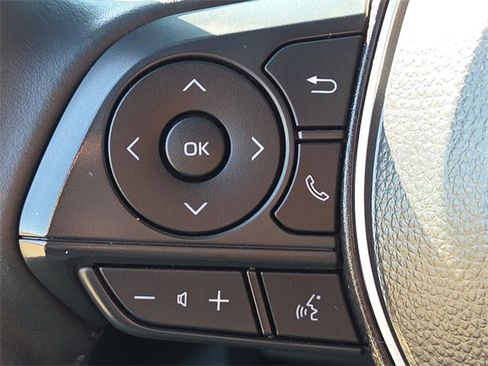 Used 2025 Toyota Corolla SE image 28