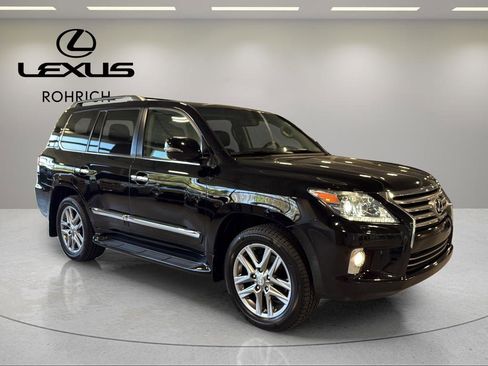 Used 2013 Lexus LX 570 4WD image 4