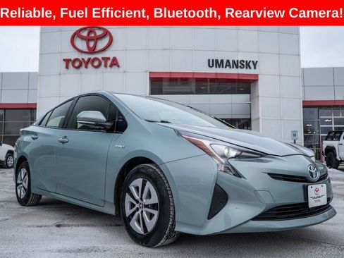 Used 2016 Toyota Prius Three image 1