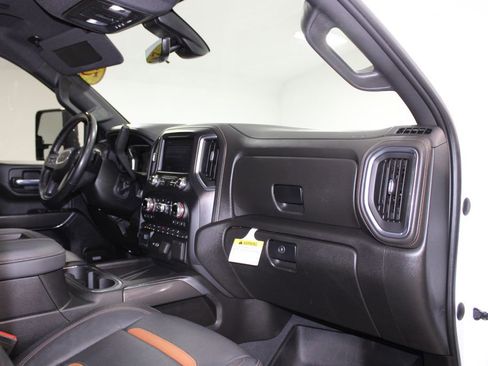 Used 2022 GMC Sierra 2500 AT4 w/ AT4 Preferred Package image 31