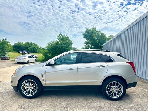 Used 2014 Cadillac SRX Premium image 3