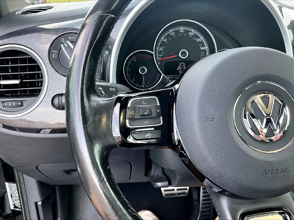 Used 2017 Volkswagen Beetle R-Line SEL FWD image 18