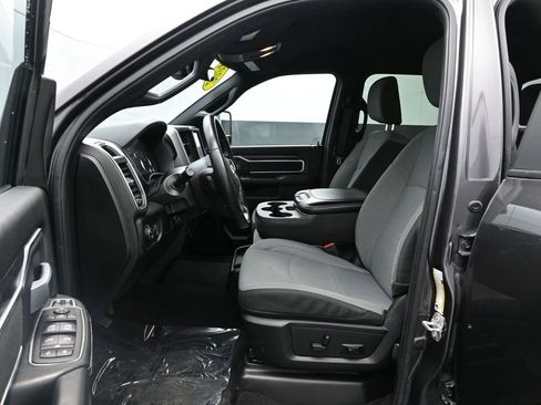 Used 2024 RAM 2500 Big Horn AWD/4WD image 12