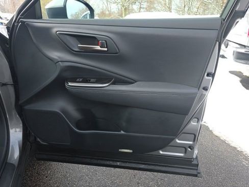 Used 2024 Toyota Crown Platinum image 8