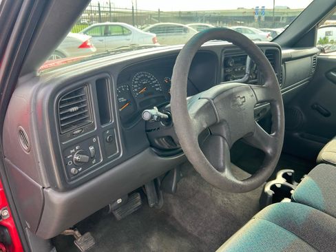 Used 2003 Chevrolet Silverado 1500 2WD Regular Cab w/ Exterior Appearance Pkg image 48