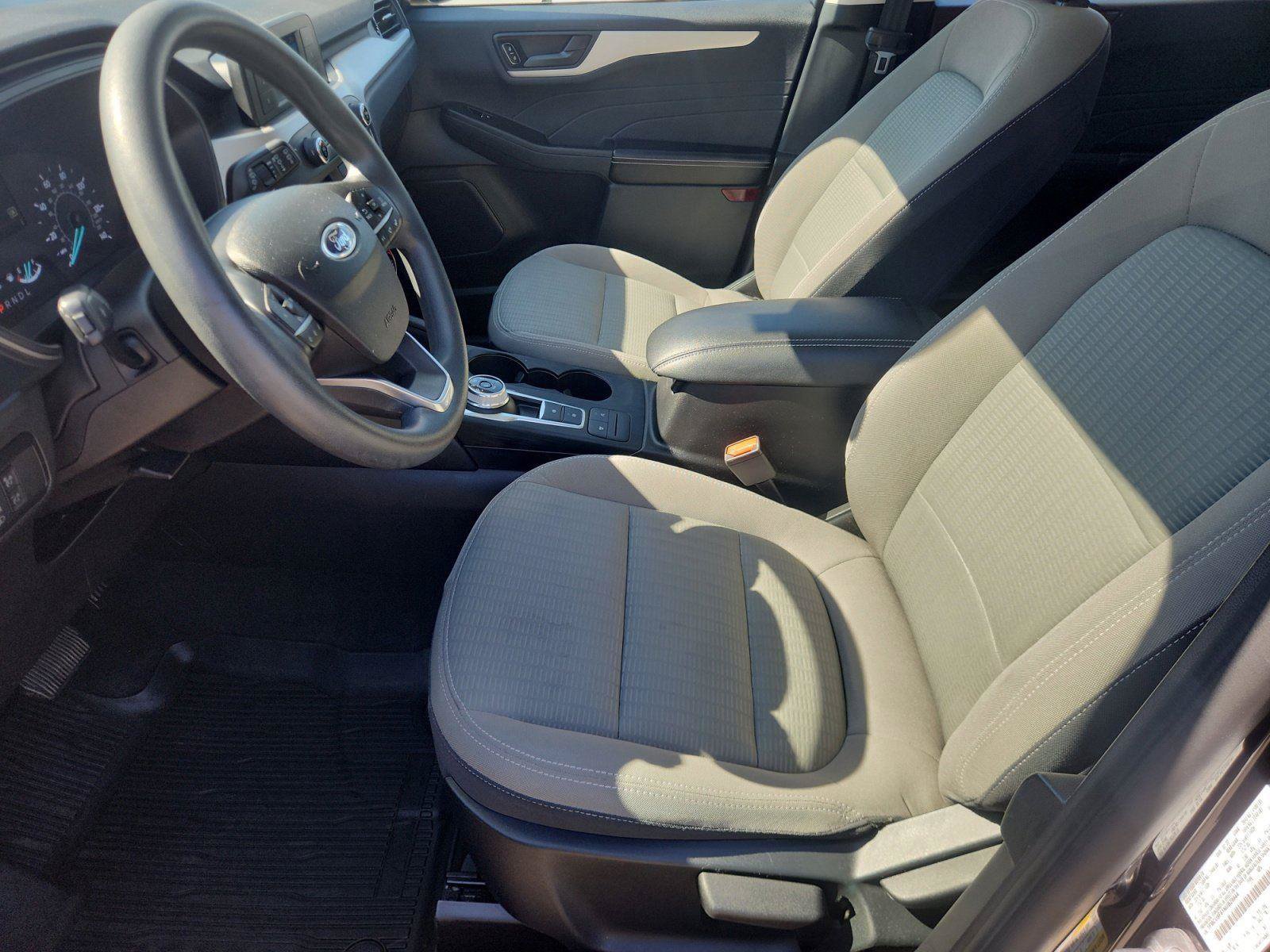 Used 2022 Ford Escape S AWD/4WD image 10