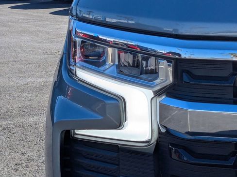 Used 2025 Chevrolet Silverado 1500 LT image 10
