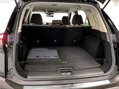 Used 2023 Nissan Rogue SV AWD/4WD image 36