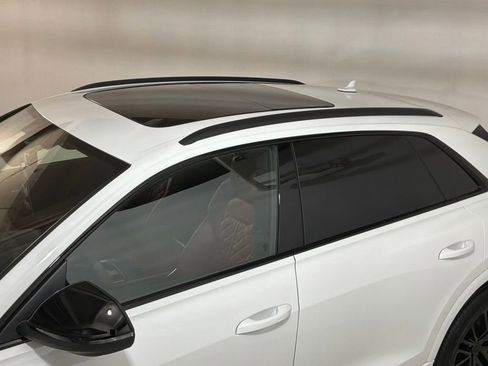 New 2026 Audi SQ8 Premium Plus image 23