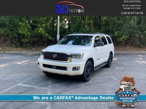 Used 2018 Toyota Sequoia TRD Sport RWD image 1