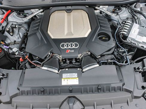 Used 2024 Audi RS 6 performance AWD/4WD image 28