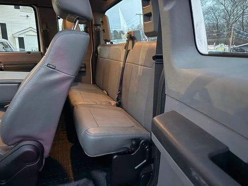 Used 2015 Ford F250 XL w/ Power Equipment Group image 12