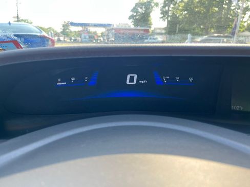 Used 2012 Honda Civic Hybrid Sedan image 16