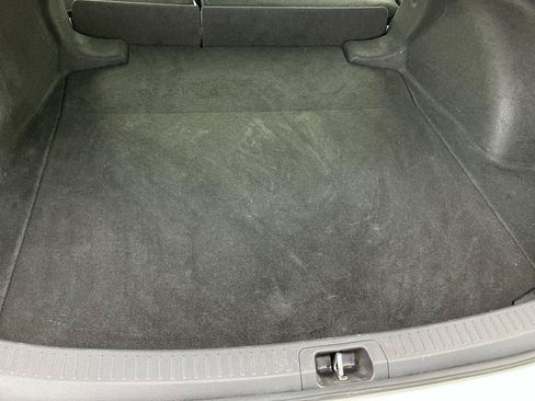 Used 2021 Toyota Corolla LE FWD image 24