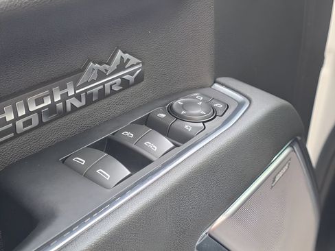 Used 2024 Chevrolet Silverado 1500 High Country AWD/4WD image 17