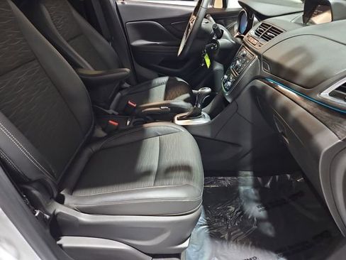 Used 2016 Buick Encore FWD image 18