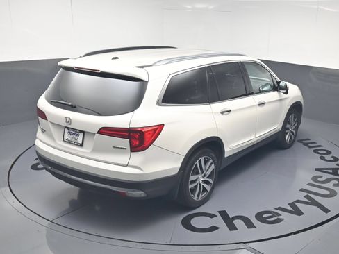 Used 2016 Honda Pilot Touring image 35