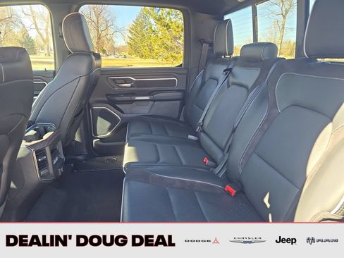 Used 2025 RAM 1500 Laramie AWD/4WD image 25