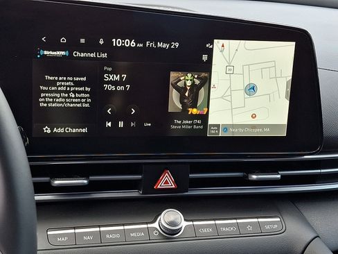 Used 2025 Hyundai Elantra SEL FWD image 19