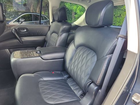 Used 2021 Nissan Armada Platinum w/ Captain's Chairs Package RWD image 15
