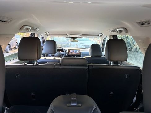 New 2026 Nissan Pathfinder SL FWD image 33