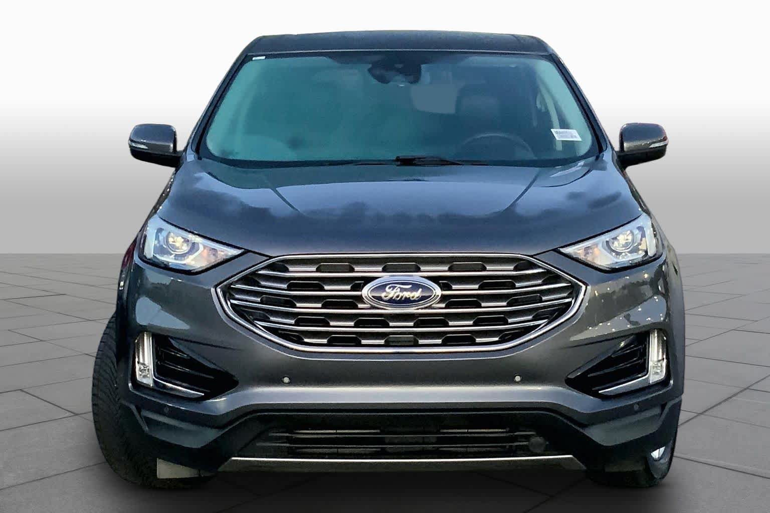 Used 2022 Ford Edge Titanium AWD/4WD image 4