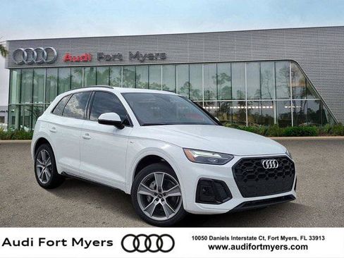 Certified 2025 Audi Q5 2.0T Premium w/ Convenience Plus Package AWD/4WD image 1