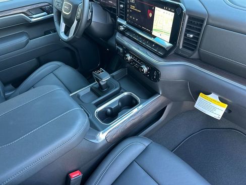 New 2026 GMC Sierra 1500 SLT w/ SLT Premium Package image 14