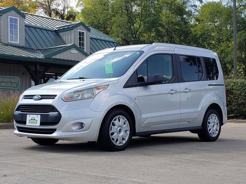 Used 2017 Ford Transit Connect XLT image 1