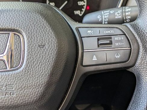 Used 2025 Honda CR-V LX image 21