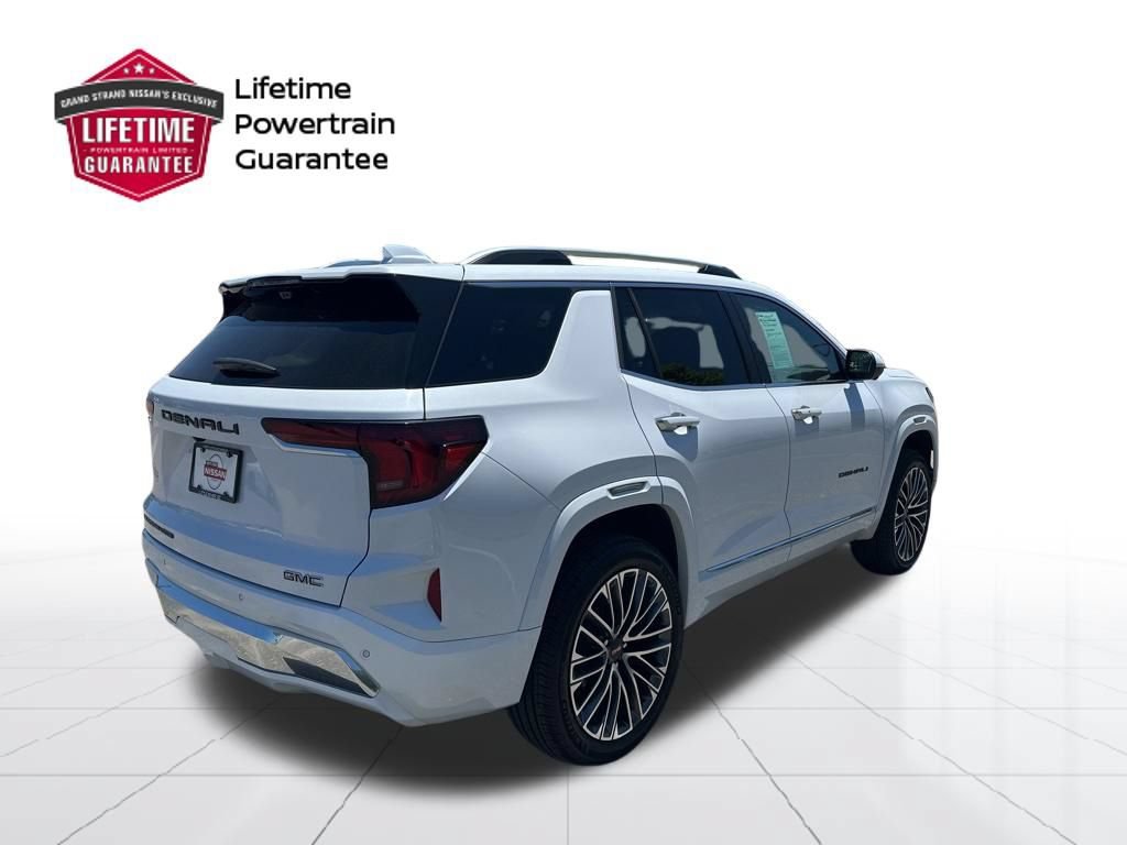 Used 2026 GMC Terrain Denali w/ LPO, Black Badging Package AWD/4WD image 8