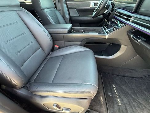 Used 2025 Hyundai Santa Fe Limited image 10