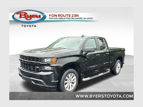 Used 2020 Chevrolet Silverado 1500 Custom w/ Custom Value Package AWD/4WD image 1