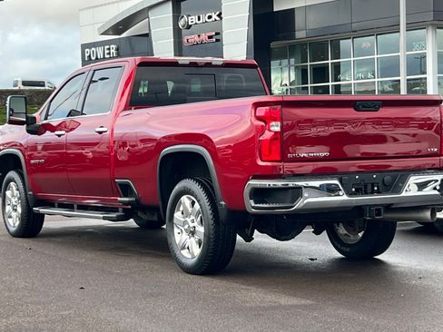 Used 2020 Chevrolet Silverado 3500 LTZ w/ LTZ Premium Package image 6