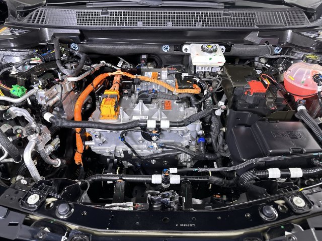 Used 2026 Chevrolet Equinox EV LT FWD image 31