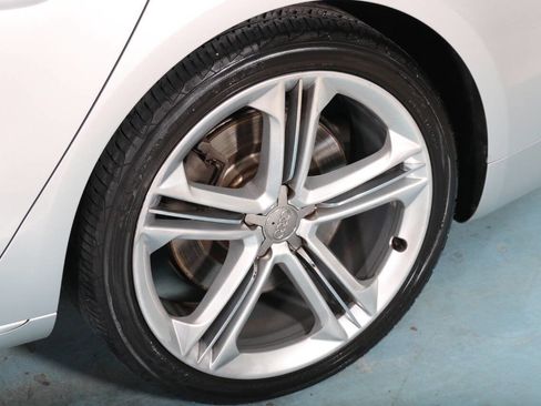 Used 2013 Audi A8 L 4.0T w/ Comfort Pkg image 26