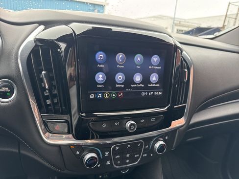 Used 2023 Chevrolet Traverse Premier image 24