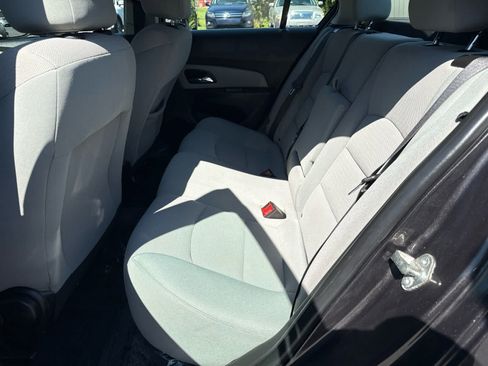 Used 2015 Chevrolet Cruze LT FWD image 13