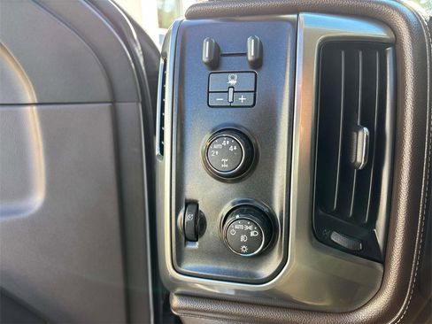 Used 2015 Chevrolet Silverado 1500 LTZ Z71 w/ LTZ Plus Package image 17