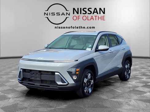 Used 2025 Hyundai Kona SEL AWD/4WD image 1