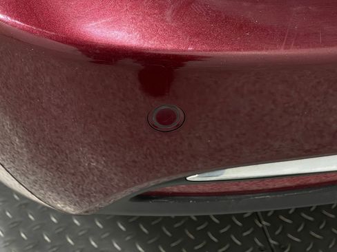 Used 2017 Chrysler Pacifica Touring-L Plus image 13