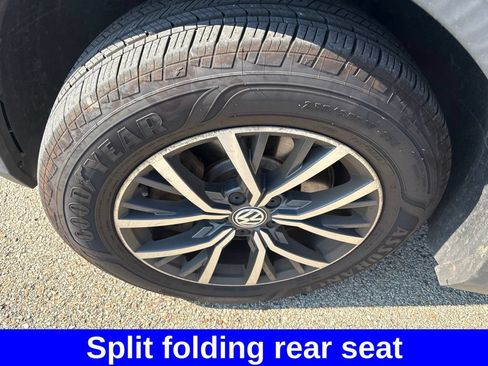 Used 2019 Volkswagen Tiguan SE w/ Panoramic Sunroof Package AWD/4WD image 12