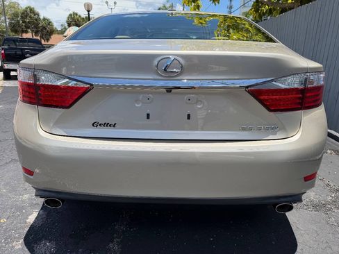 Used 2013 Lexus ES 350 w/ Premium Pkg FWD image 17