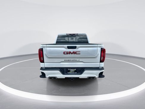 Used 2025 GMC Sierra 1500 Denali AWD/4WD image 7