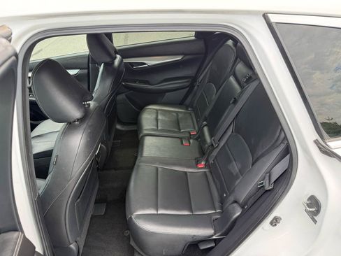 Used 2019 INFINITI QX50 Luxe FWD image 15