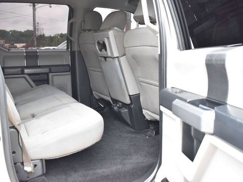 Used 2017 Ford F150 XLT AWD/4WD image 21