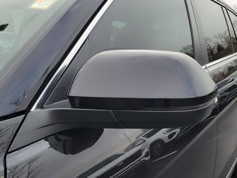 Used 2025 Volkswagen Atlas SEL image 10