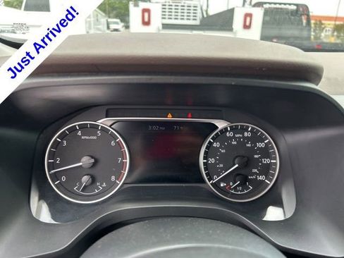 Used 2023 Nissan Rogue S AWD/4WD image 19