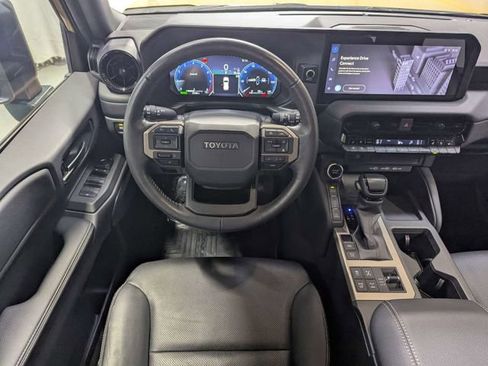 Used 2024 Toyota Land Cruiser image 7